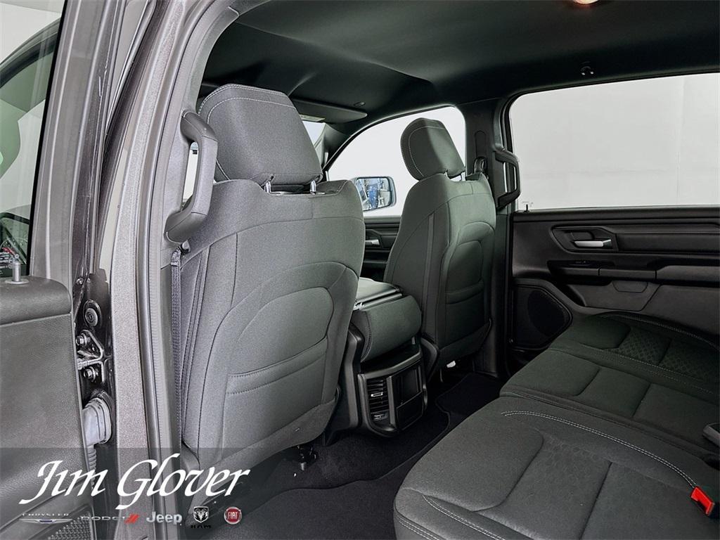 new 2025 Ram 1500 car