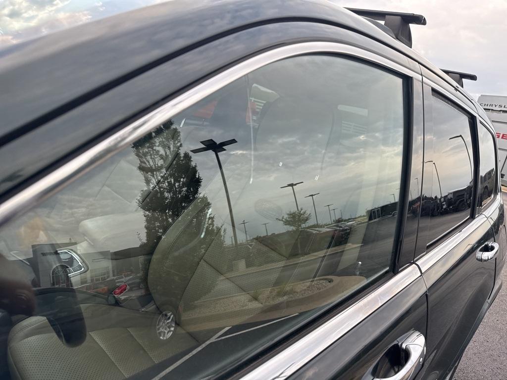 used 2011 Jeep Grand Cherokee car, priced at $8,704