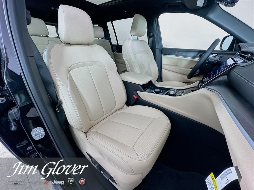 new 2025 Jeep Grand Cherokee L car, priced at $46,484