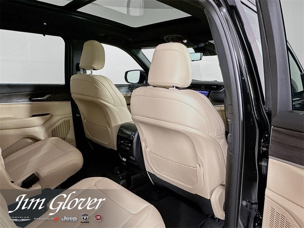 new 2025 Jeep Grand Cherokee L car, priced at $46,484