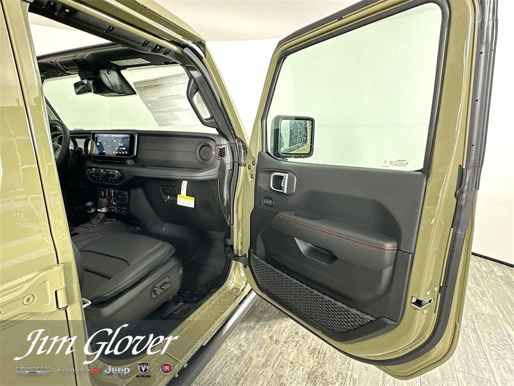 new 2025 Jeep Wrangler car, priced at $59,992