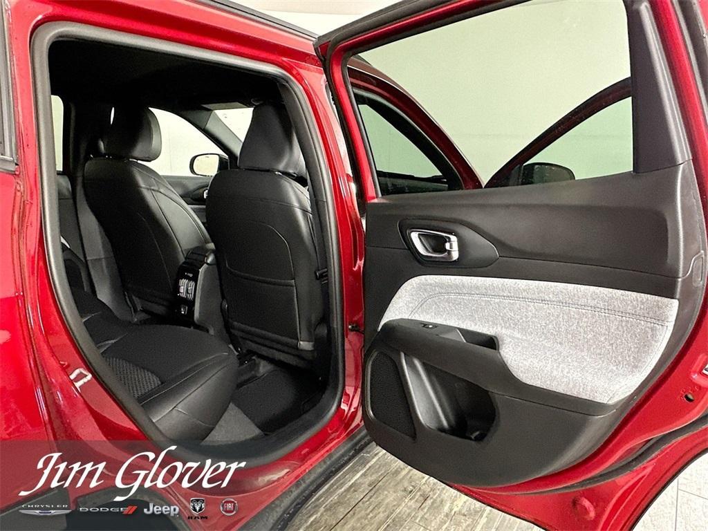 new 2025 Jeep Compass car, priced at $27,492