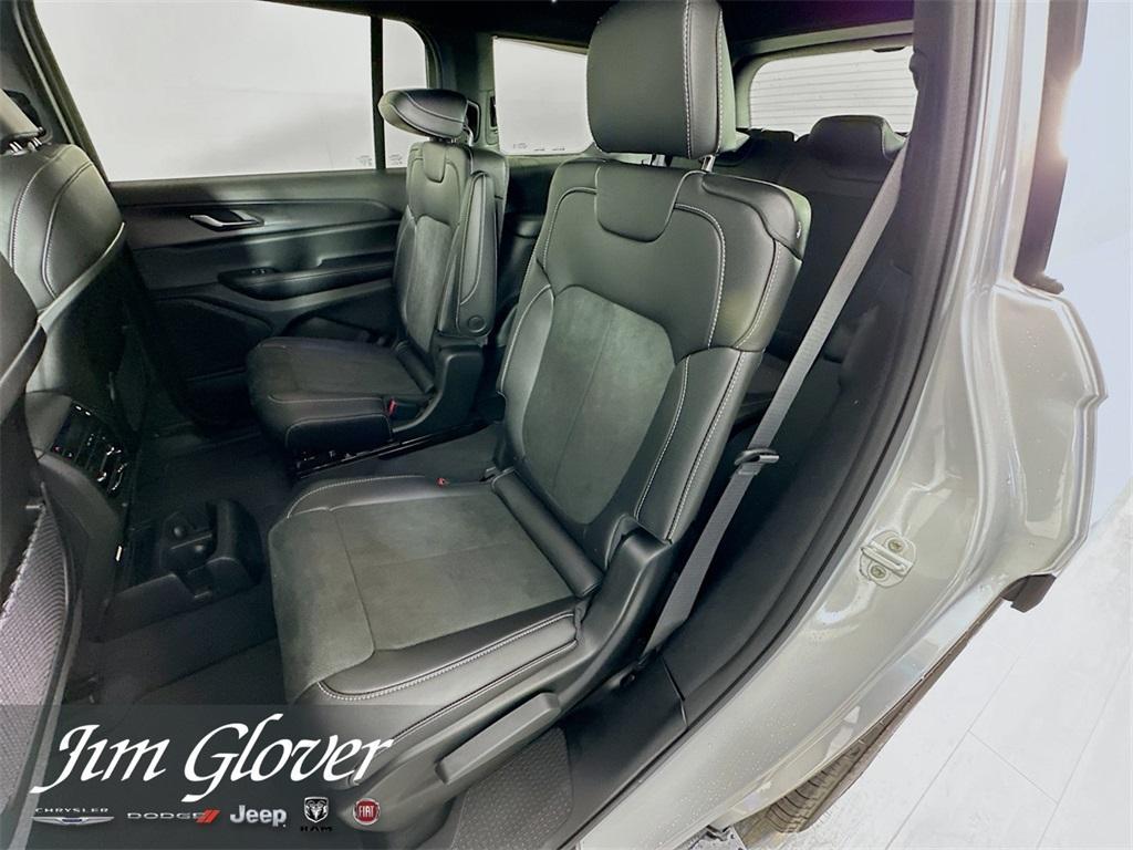 new 2025 Jeep Grand Cherokee L car, priced at $43,225