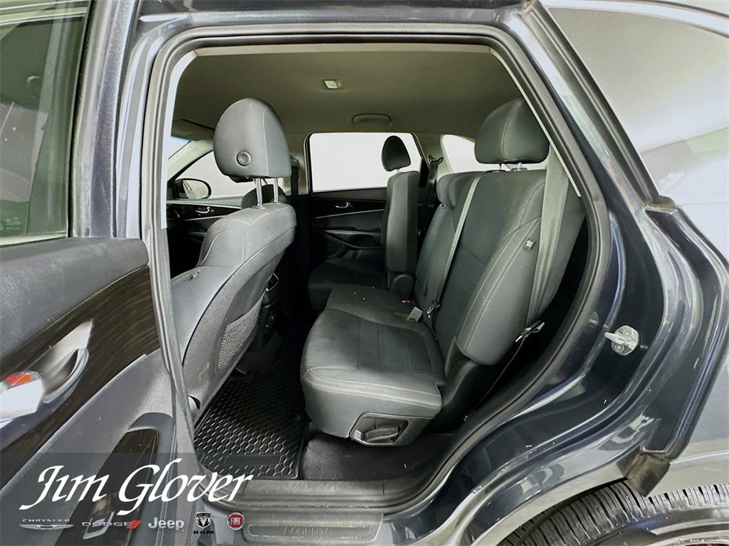 used 2020 Kia Sorento car, priced at $14,119