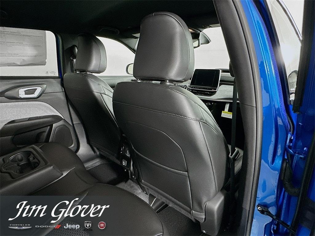 new 2025 Jeep Compass car, priced at $26,831