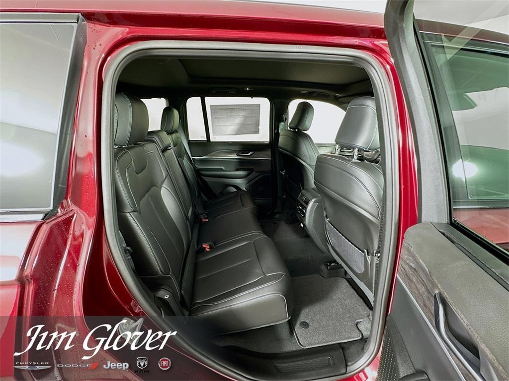 new 2025 Jeep Grand Cherokee car, priced at $49,034