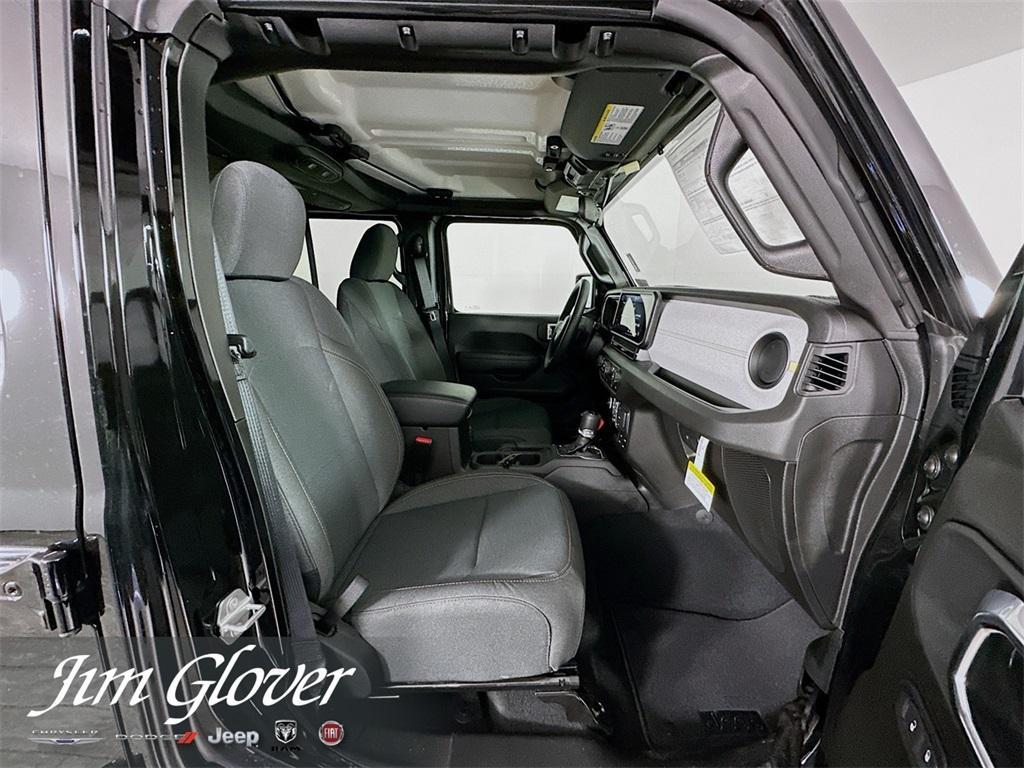 new 2025 Jeep Gladiator car, priced at $49,604