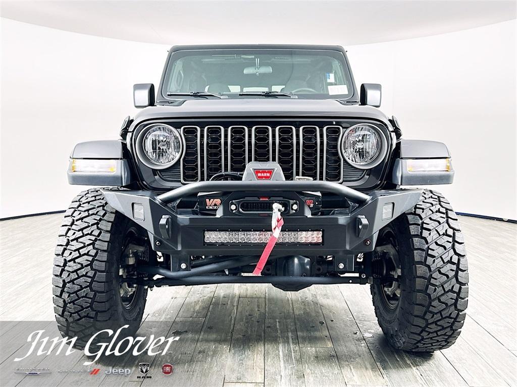 new 2025 Jeep Gladiator car, priced at $49,051