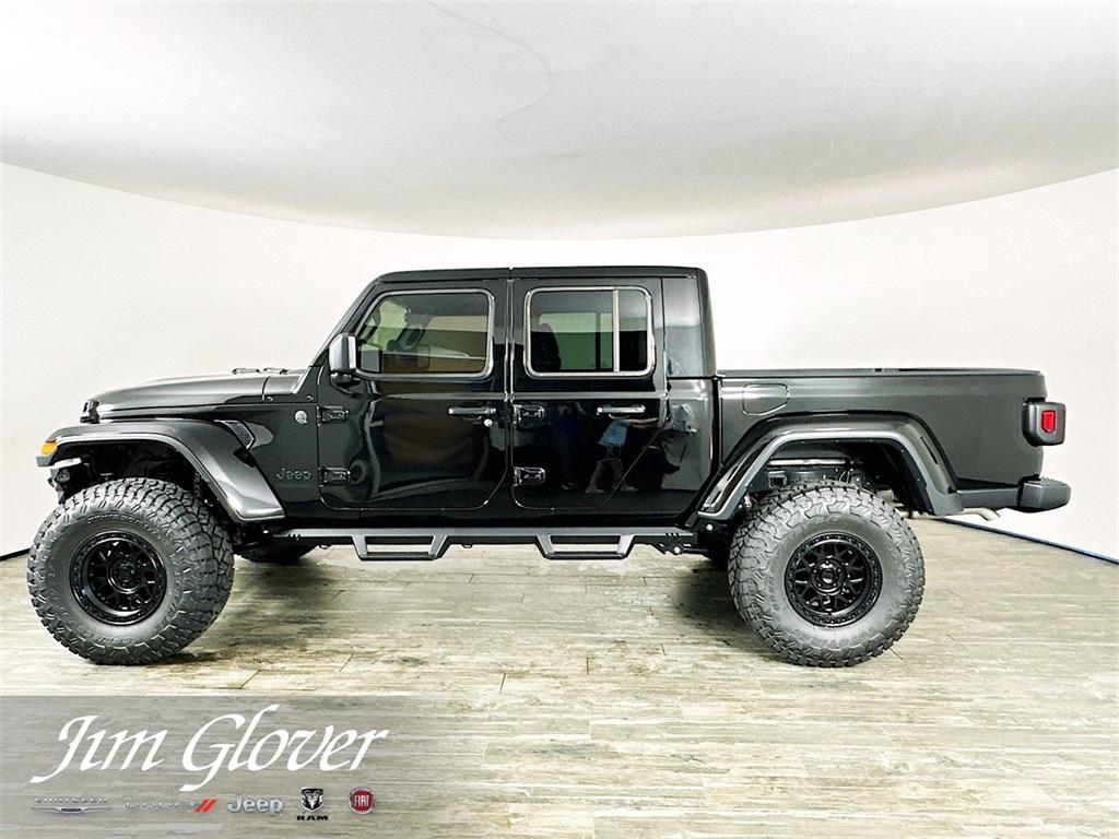 new 2025 Jeep Gladiator car, priced at $49,051
