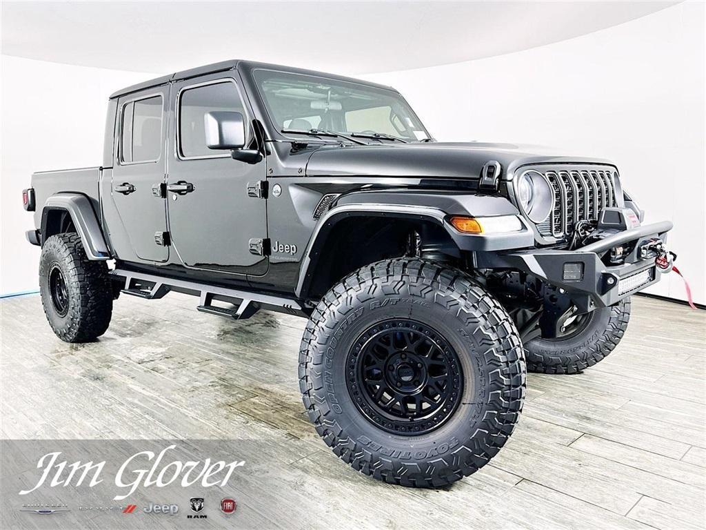 new 2025 Jeep Gladiator car, priced at $49,051
