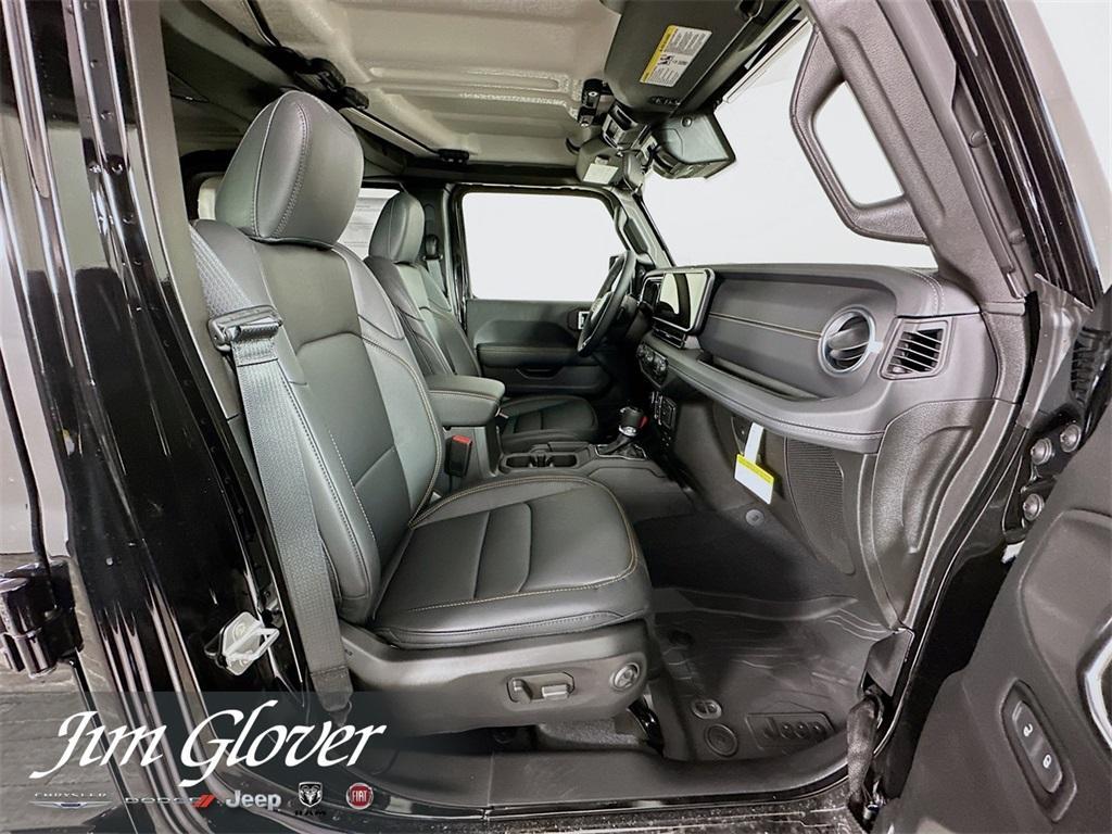 new 2025 Jeep Gladiator car, priced at $47,524
