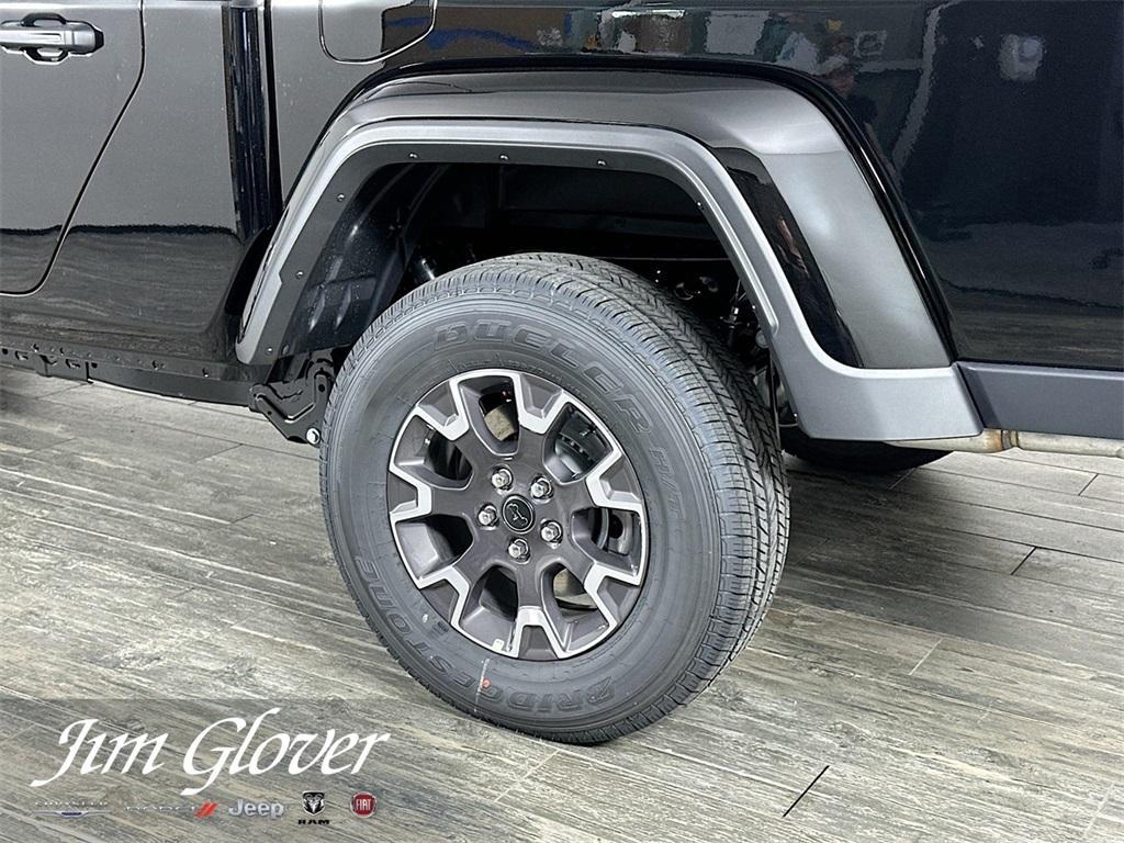 new 2025 Jeep Gladiator car, priced at $47,524