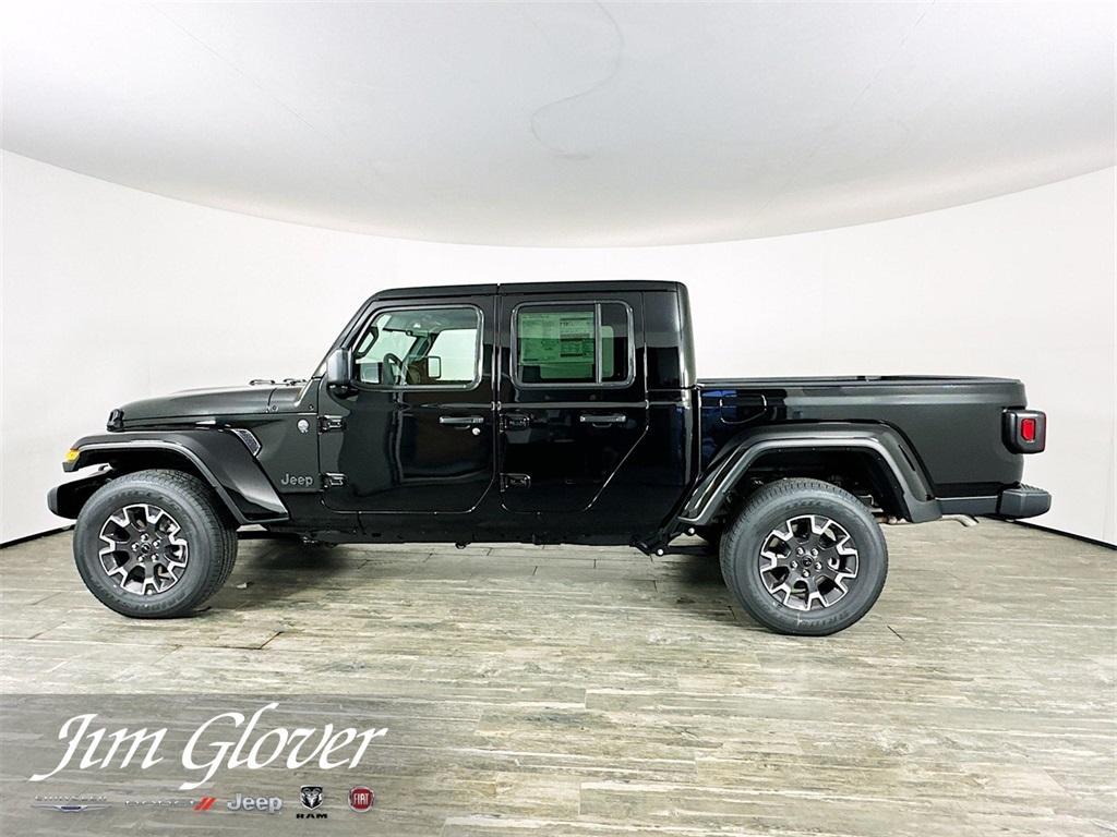 new 2025 Jeep Gladiator car, priced at $47,524