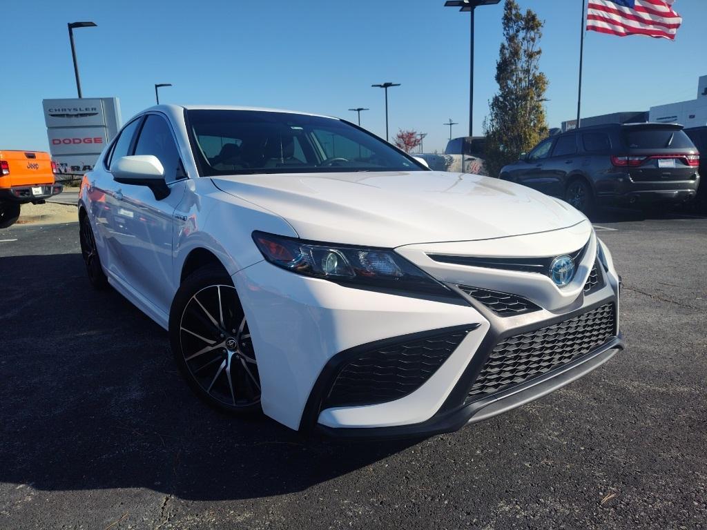 used 2021 Toyota Camry Hybrid car, priced at $23,895