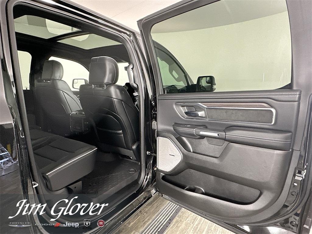 new 2025 Ram 1500 car, priced at $59,202