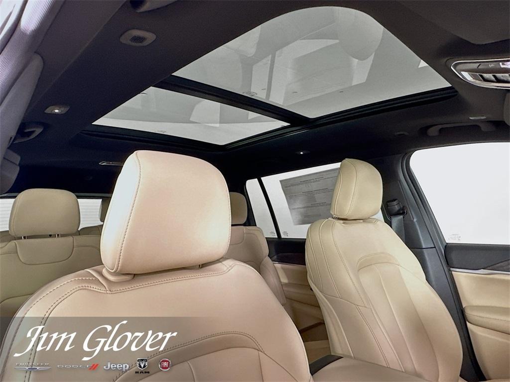 new 2025 Jeep Grand Cherokee L car, priced at $49,047