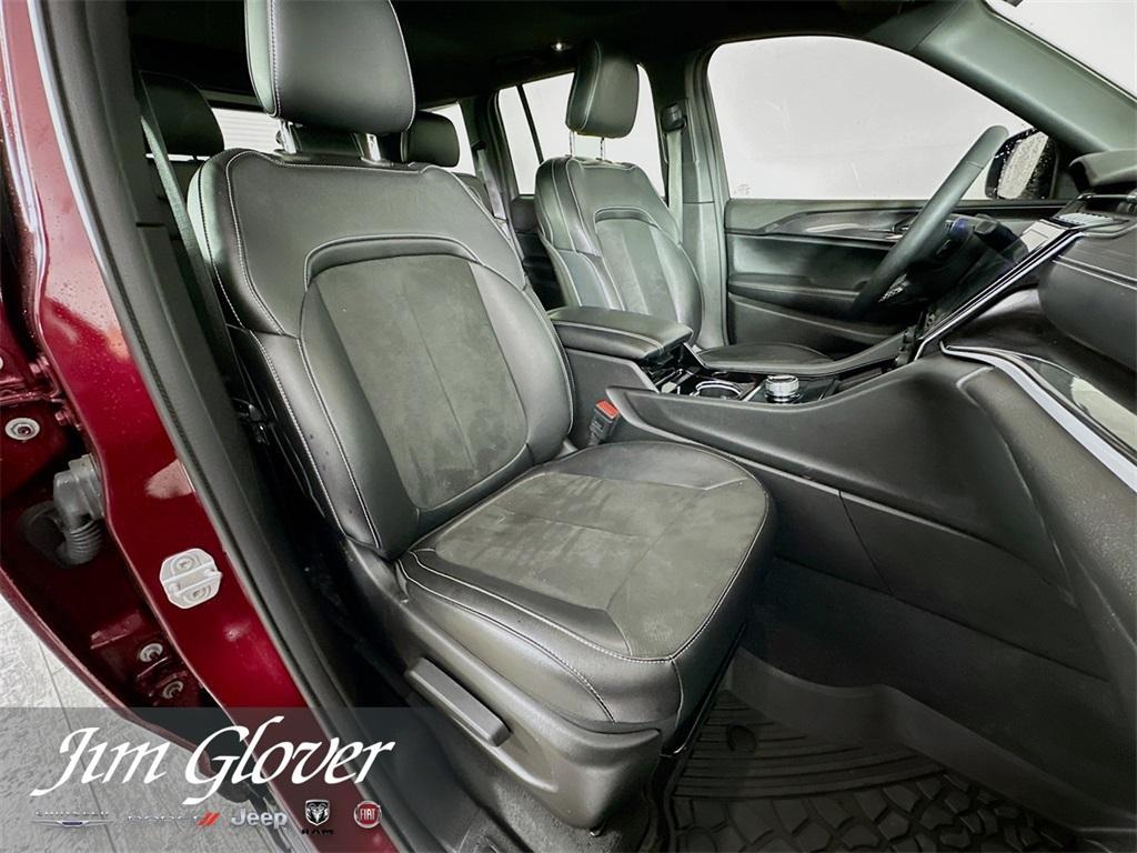used 2023 Jeep Grand Cherokee car, priced at $35,395