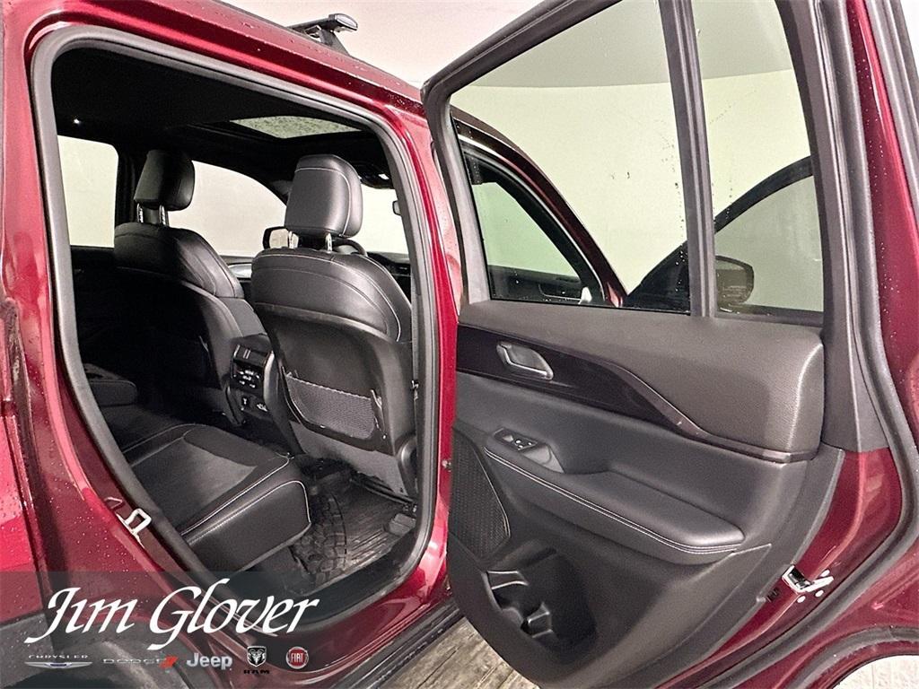 used 2023 Jeep Grand Cherokee car, priced at $35,395