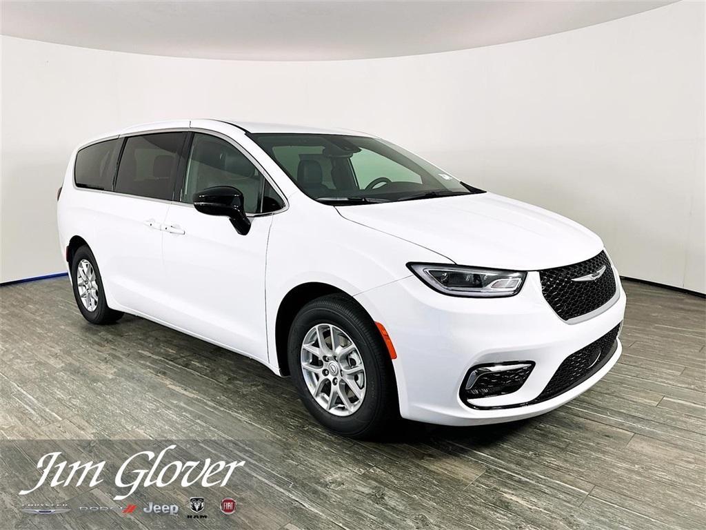 new 2025 Chrysler Pacifica car, priced at $40,521