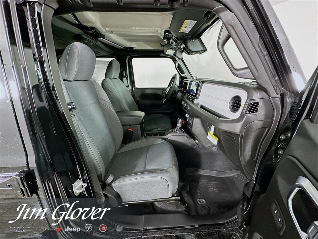 new 2025 Jeep Gladiator car, priced at $43,760