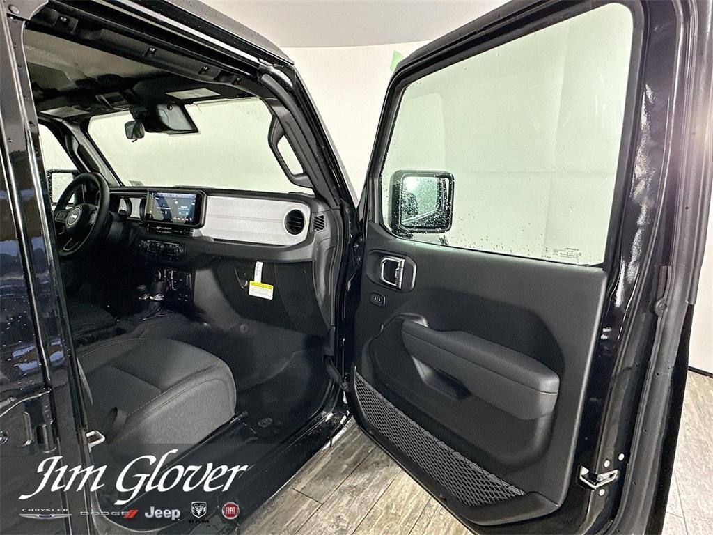 new 2025 Jeep Gladiator car, priced at $43,760