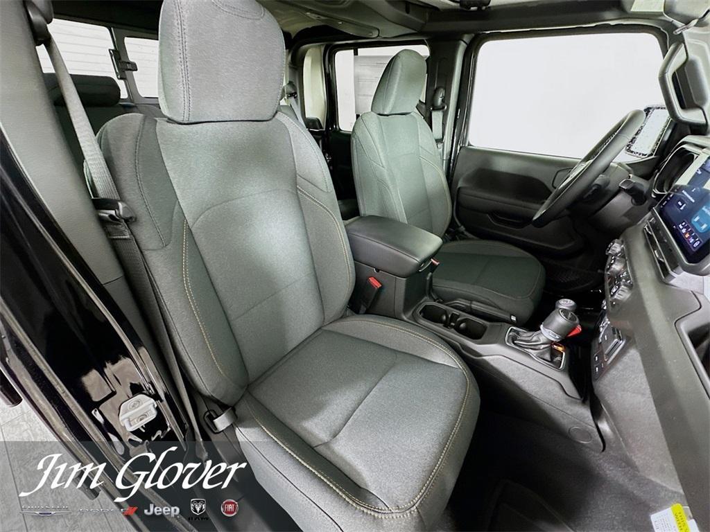 new 2025 Jeep Gladiator car, priced at $43,760