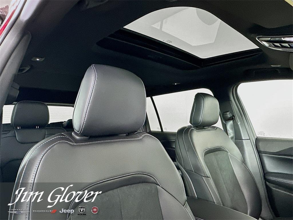 new 2025 Jeep Grand Cherokee L car, priced at $41,638