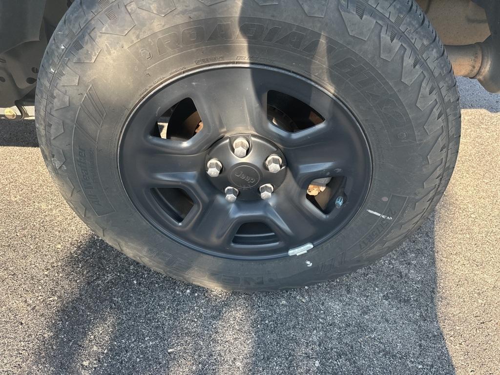 used 2020 Jeep Gladiator car, priced at $25,812