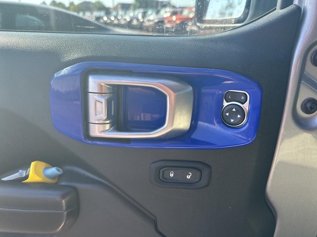 used 2020 Jeep Gladiator car, priced at $25,812