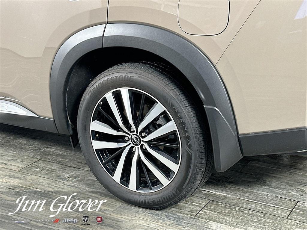 used 2024 Nissan Pathfinder car, priced at $41,889