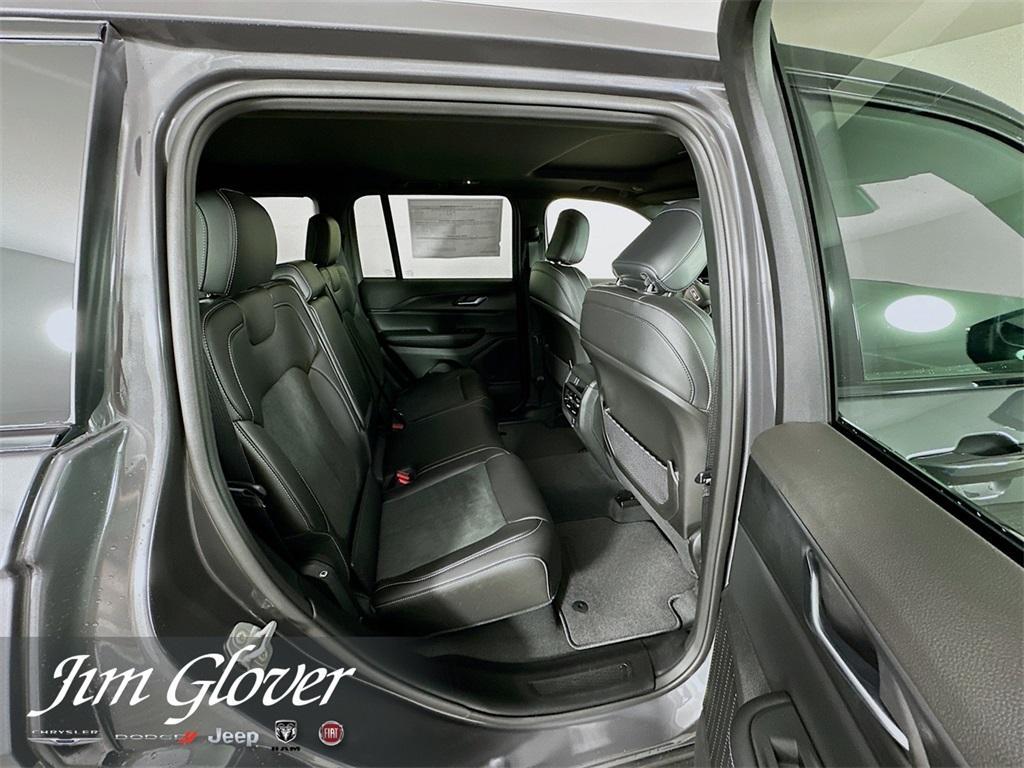 new 2025 Jeep Grand Cherokee car, priced at $39,432