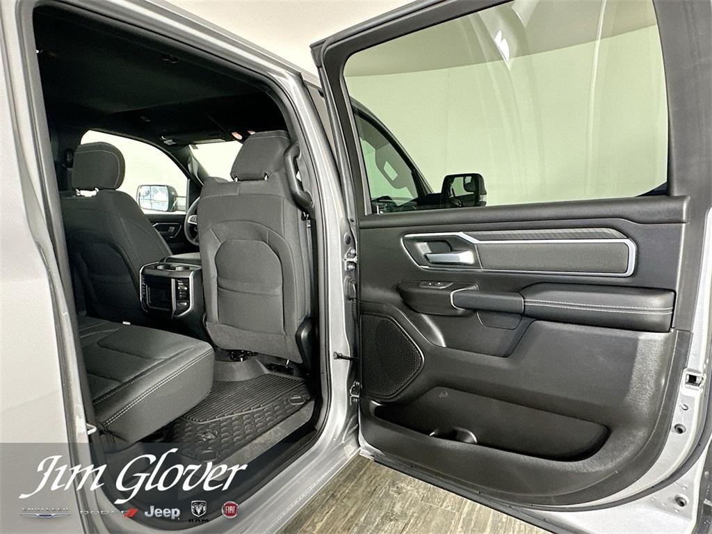 new 2025 Ram 1500 car, priced at $46,616