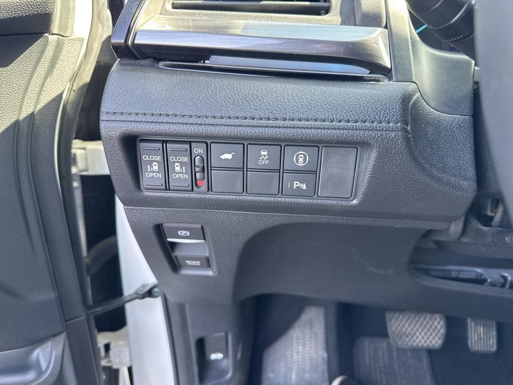 used 2023 Honda Odyssey car, priced at $44,988