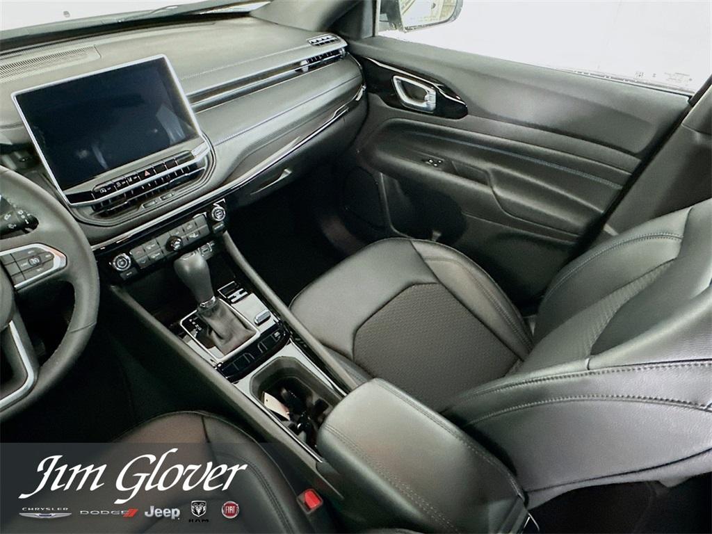 new 2025 Jeep Compass car, priced at $25,760