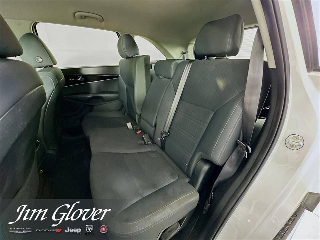 used 2020 Kia Sorento car, priced at $22,044