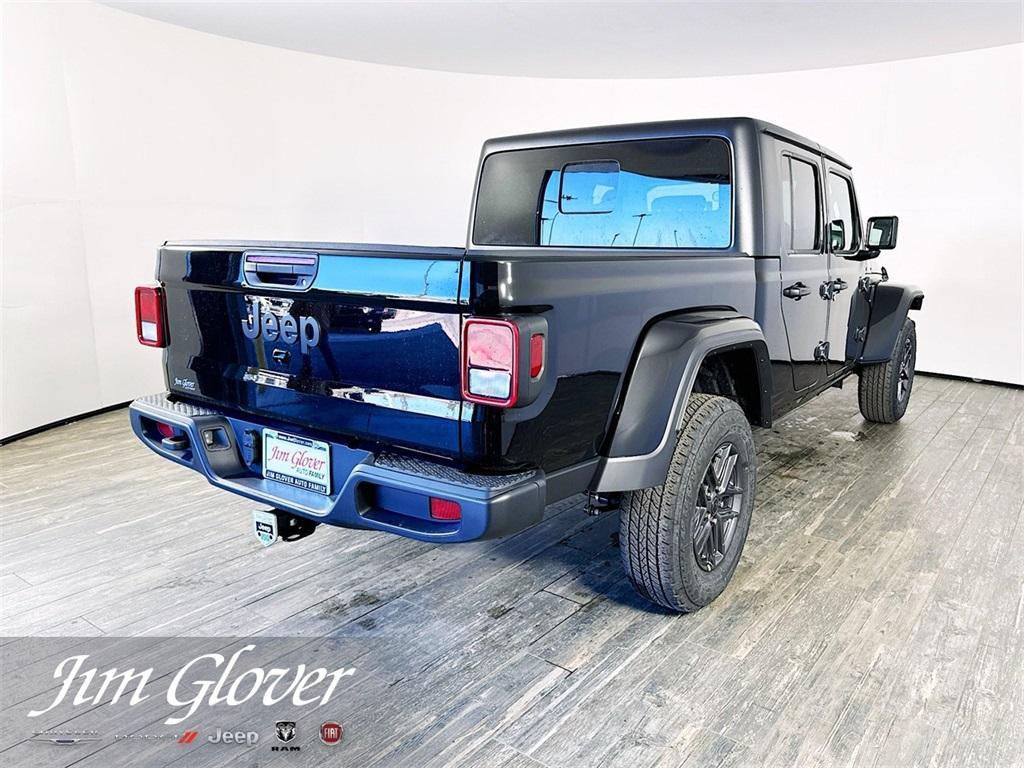 new 2025 Jeep Gladiator car, priced at $43,035