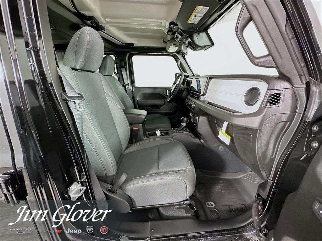 new 2025 Jeep Gladiator car, priced at $43,035