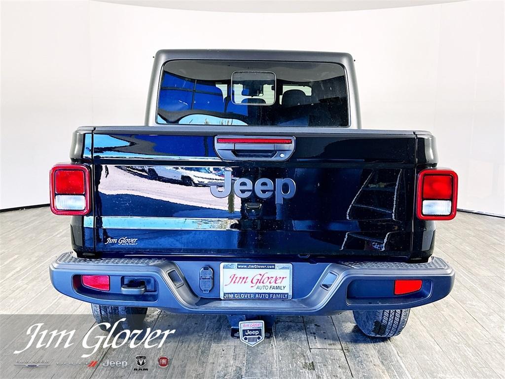 new 2025 Jeep Gladiator car, priced at $43,035