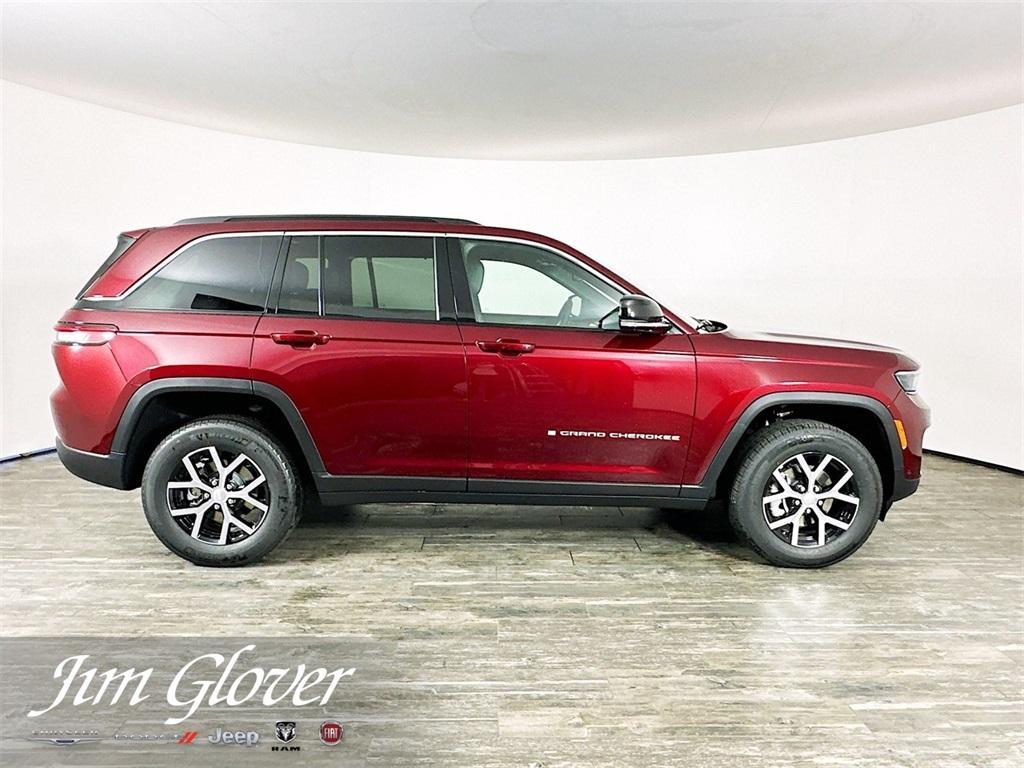new 2025 Jeep Grand Cherokee car, priced at $47,589
