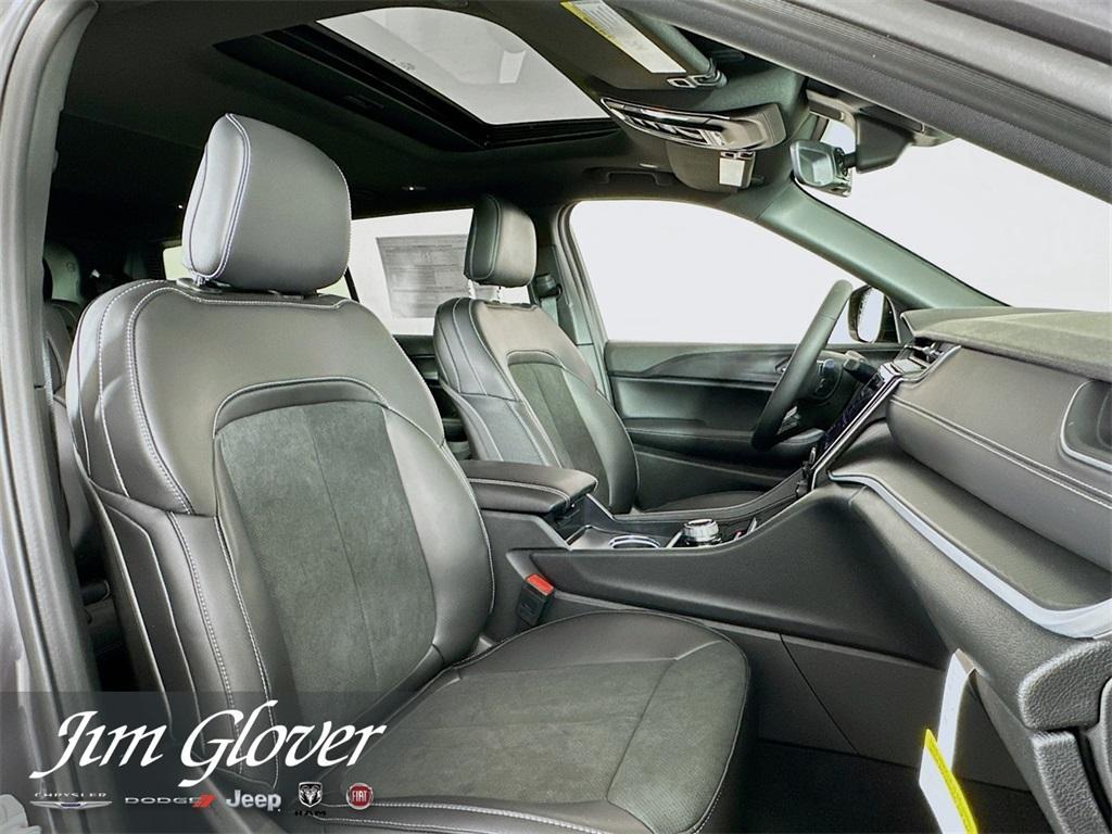 new 2025 Jeep Grand Cherokee L car, priced at $43,575