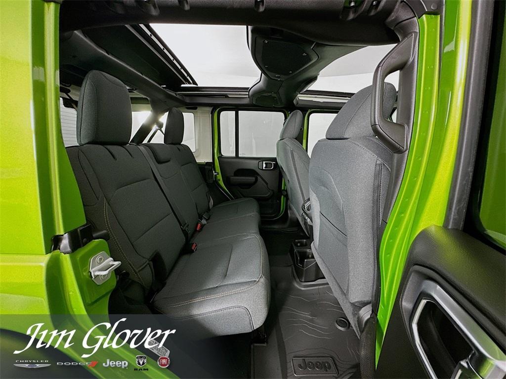 new 2025 Jeep Wrangler car, priced at $45,131