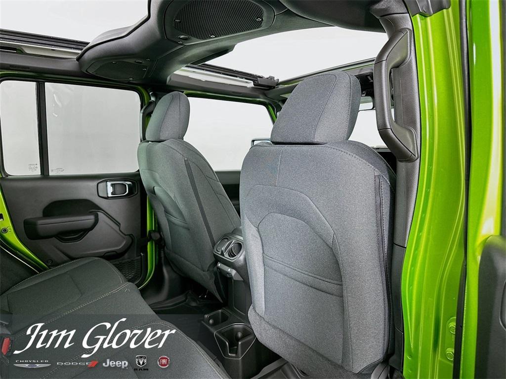 new 2025 Jeep Wrangler car, priced at $45,131