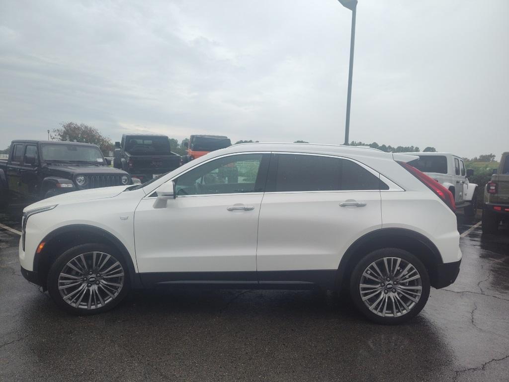 used 2024 Cadillac XT4 car, priced at $35,999