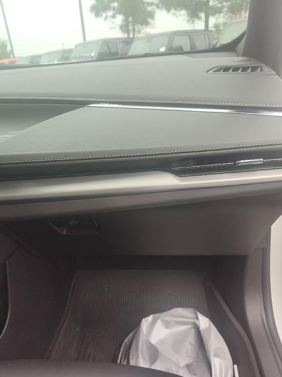 used 2024 Cadillac XT4 car, priced at $35,999