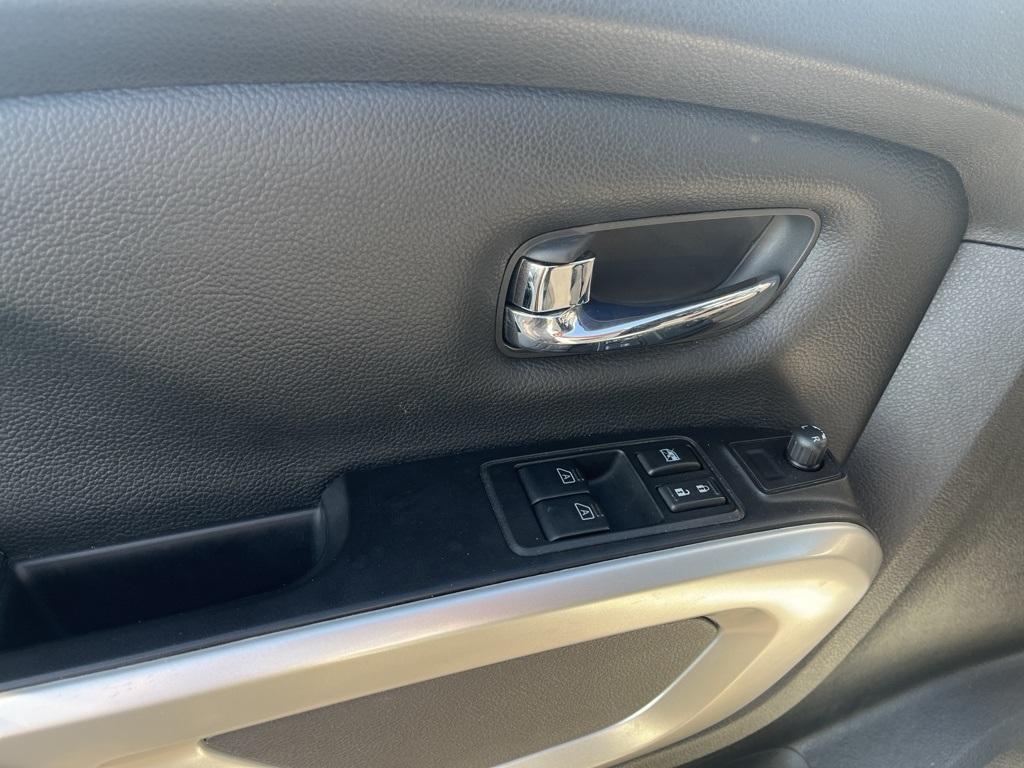 used 2020 Nissan Titan car