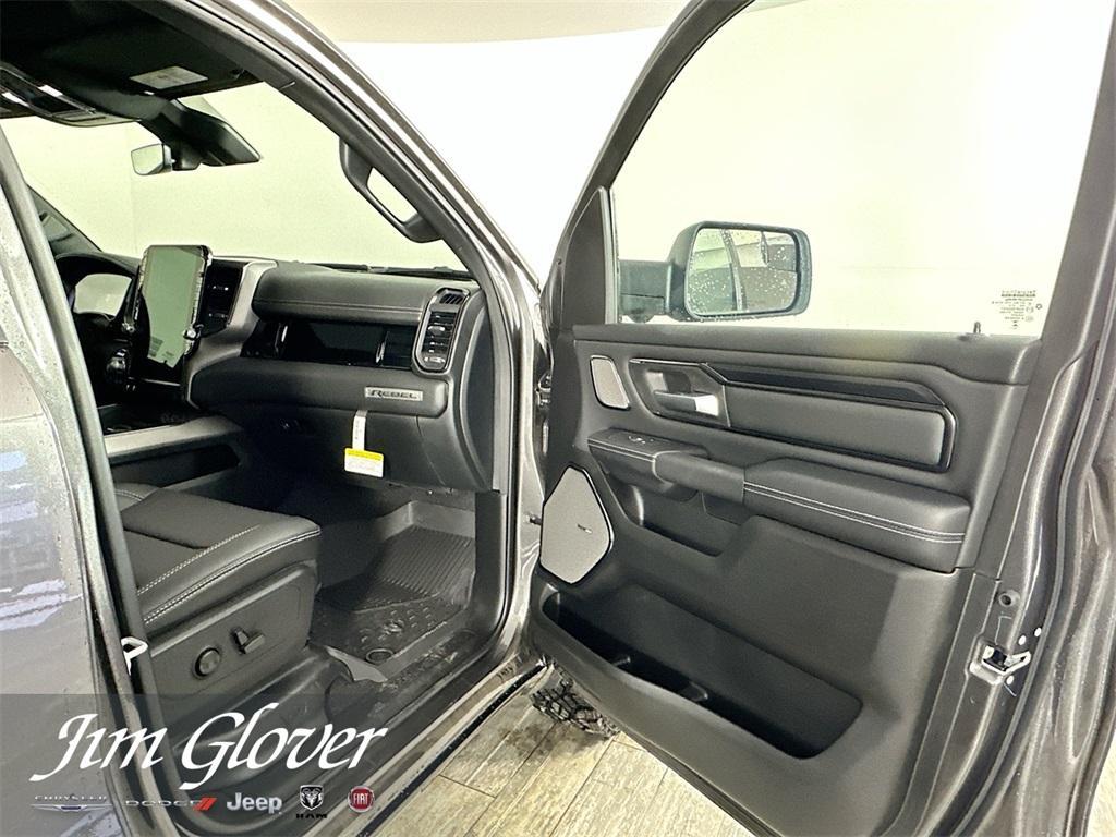 new 2025 Ram 1500 car, priced at $72,235