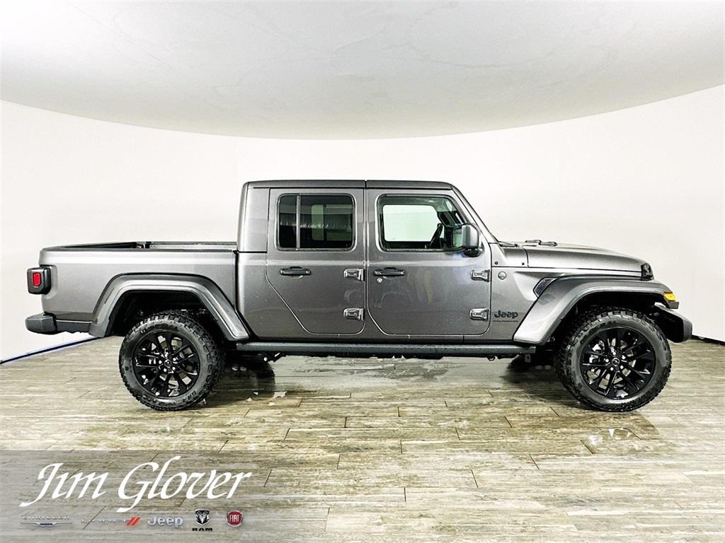 new 2025 Jeep Gladiator car, priced at $39,910