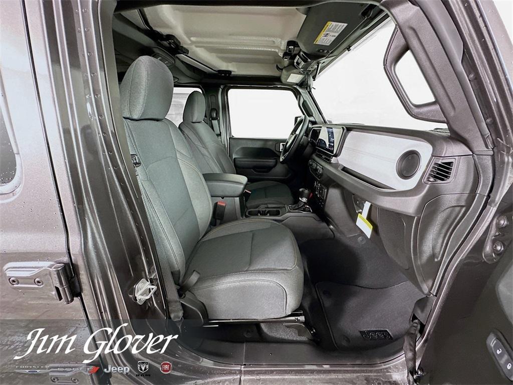 new 2025 Jeep Gladiator car, priced at $45,815