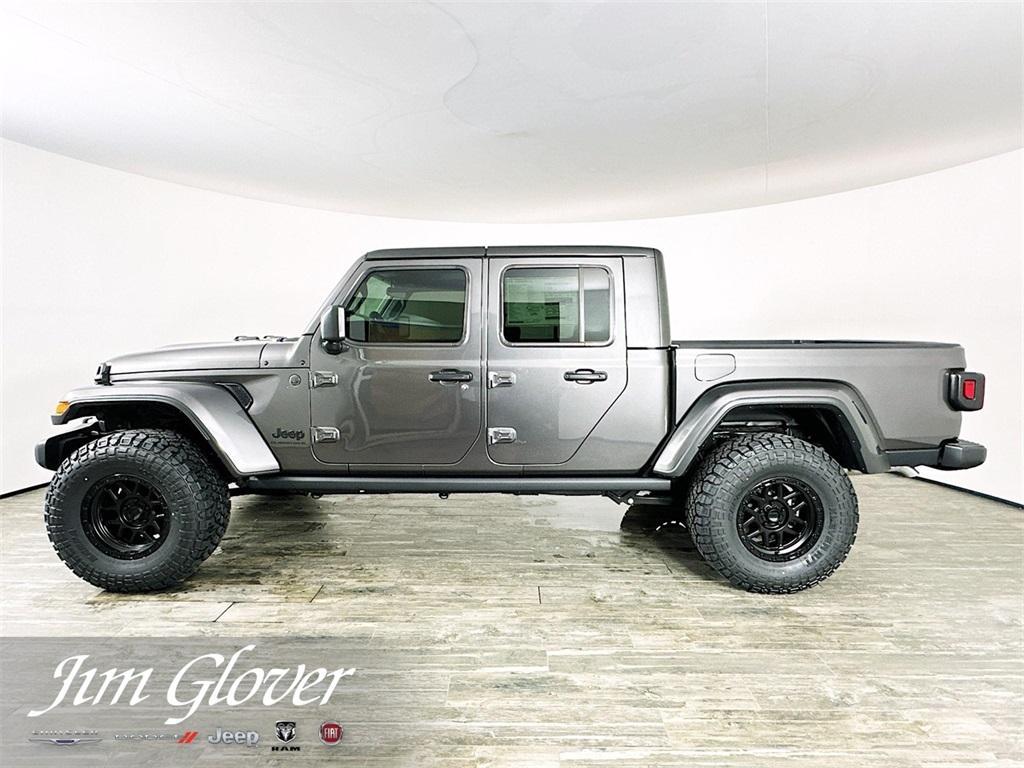 new 2025 Jeep Gladiator car, priced at $45,815