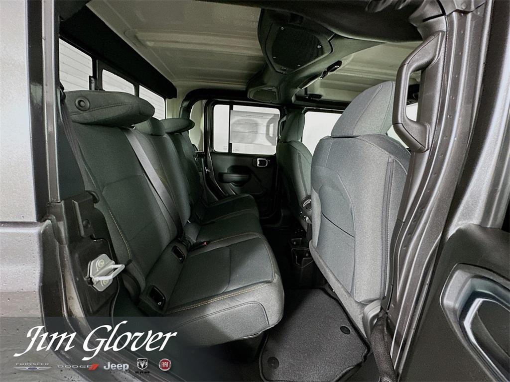 new 2025 Jeep Gladiator car, priced at $39,910
